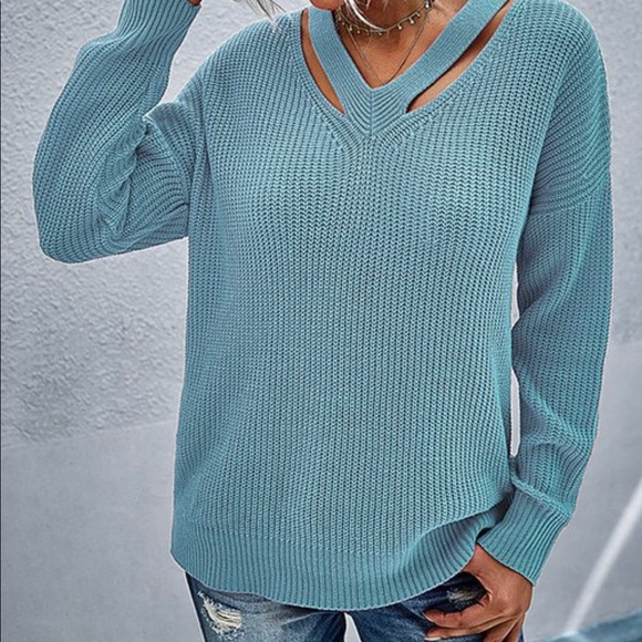 Romantichut Sweaters - Blue Cutout V-Neck Sweater